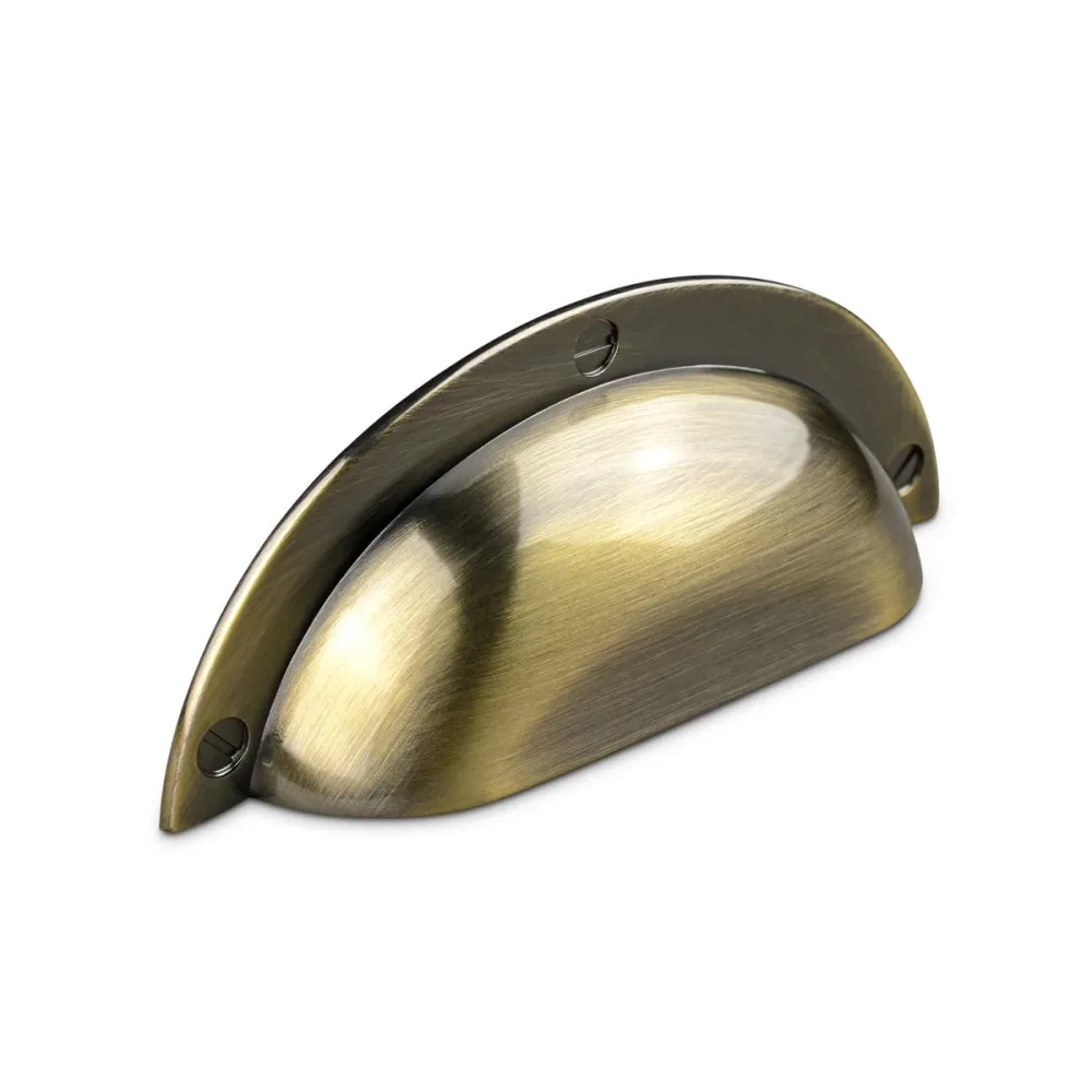 Handtag Conti Antik Mässing, 64mm