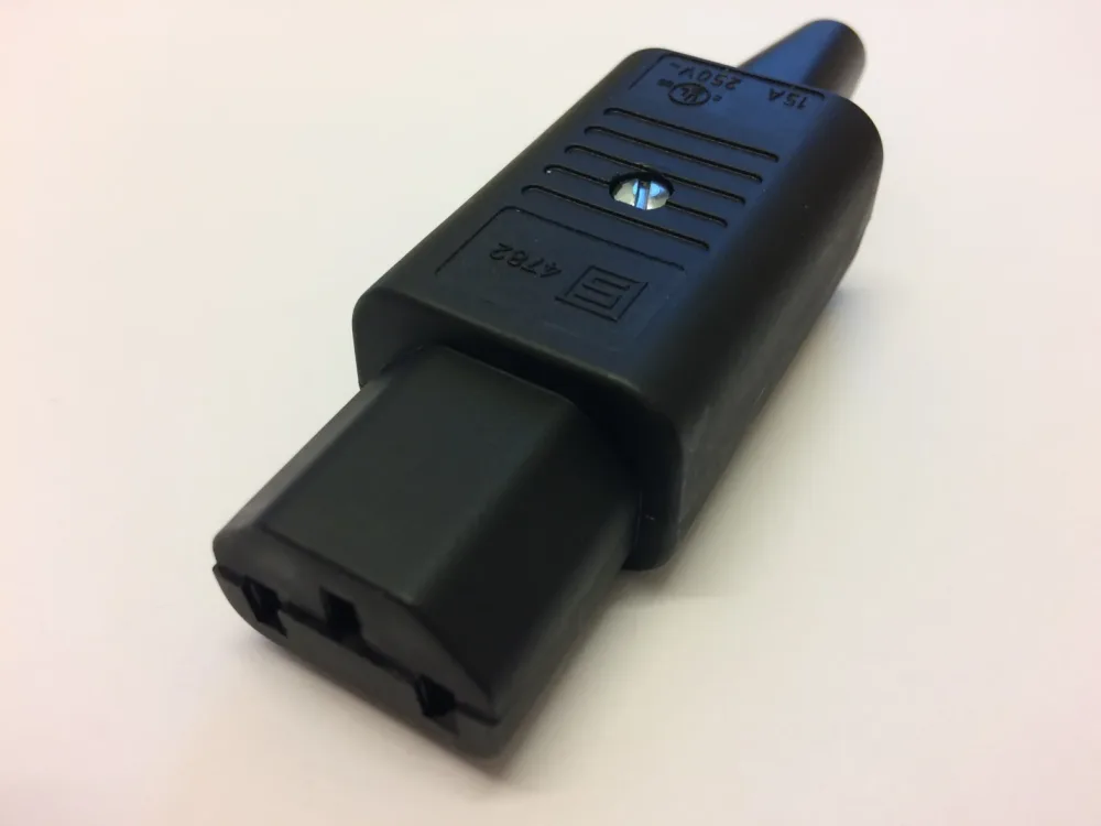 Z 4782 Apparatuttag C13, för sladdmontage, rak
